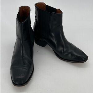Frye Dara Chelsea Black Leather Women’s Boots Size 8